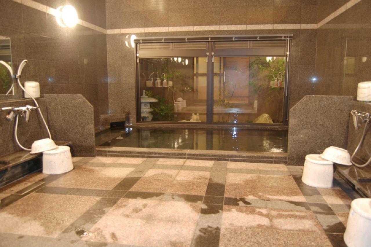 Hotel Route-Inn Kitakyushu-Wakamatsu Ekihigashi Exterior foto